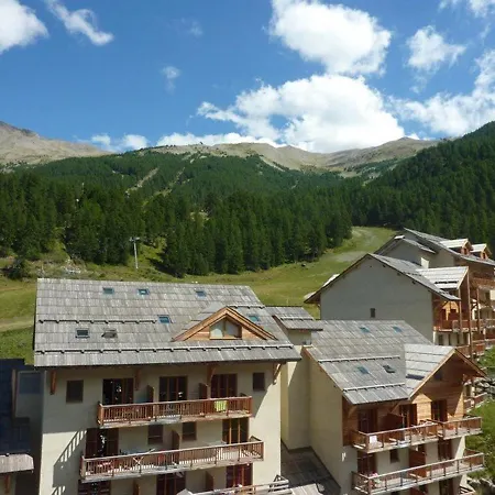 Superbe Duplex 10 Pers Avec Piscine Et Jacuzzi Aux Orres 1800 - Fr-1-322-206